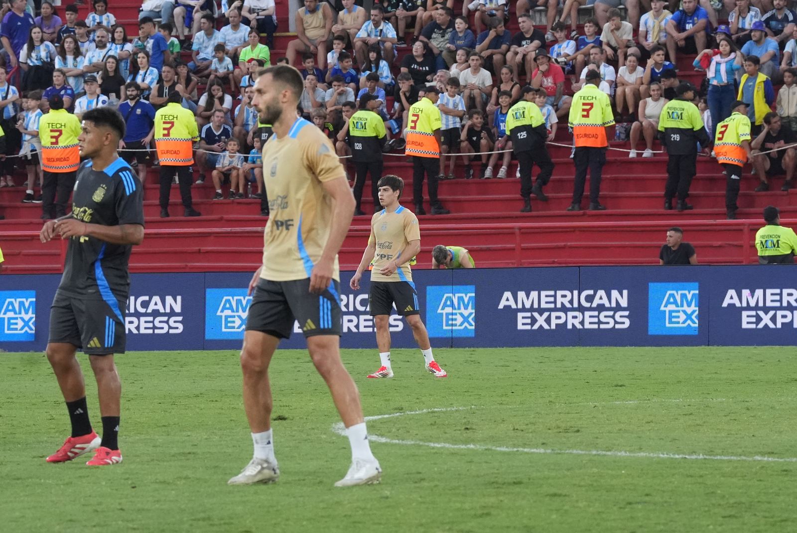 Cartelería American Express en cancha