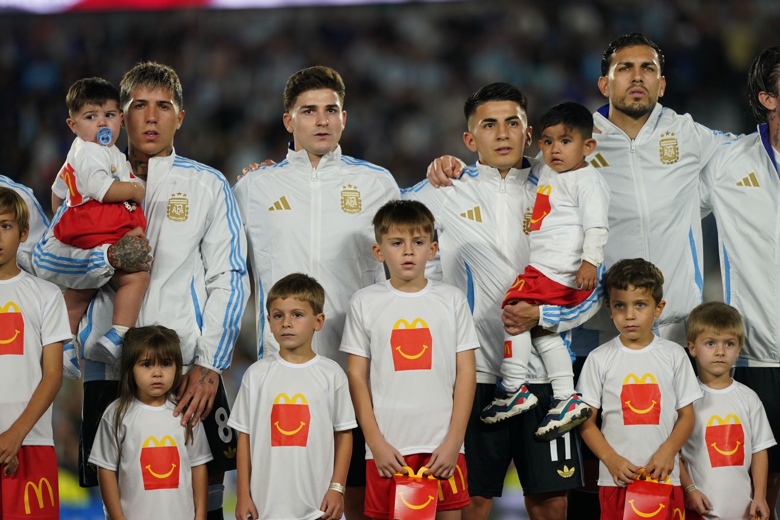 Himno nacional con los chicos